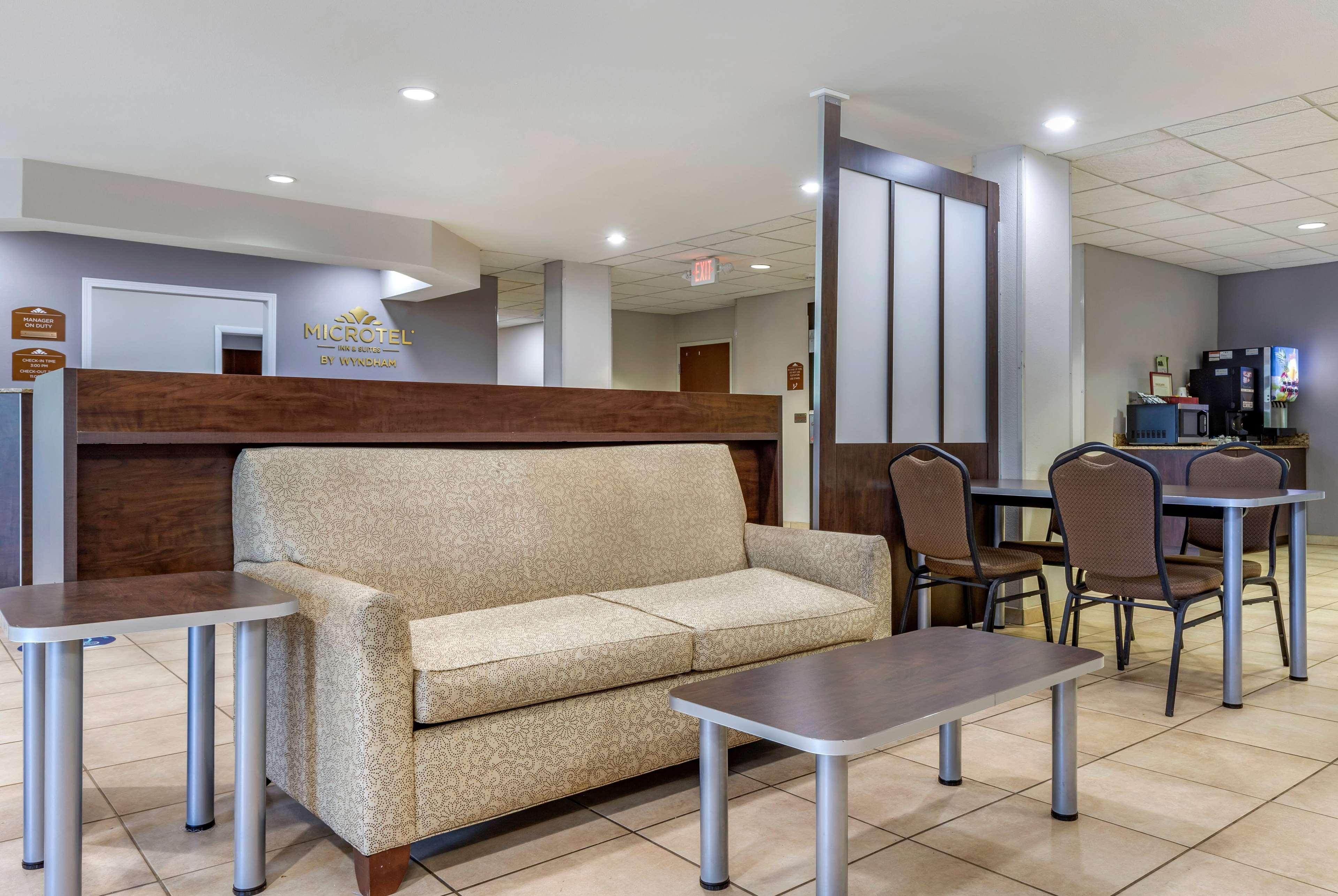 Microtel Inn & Suites Dillsboro/Sylva Bagian luar foto