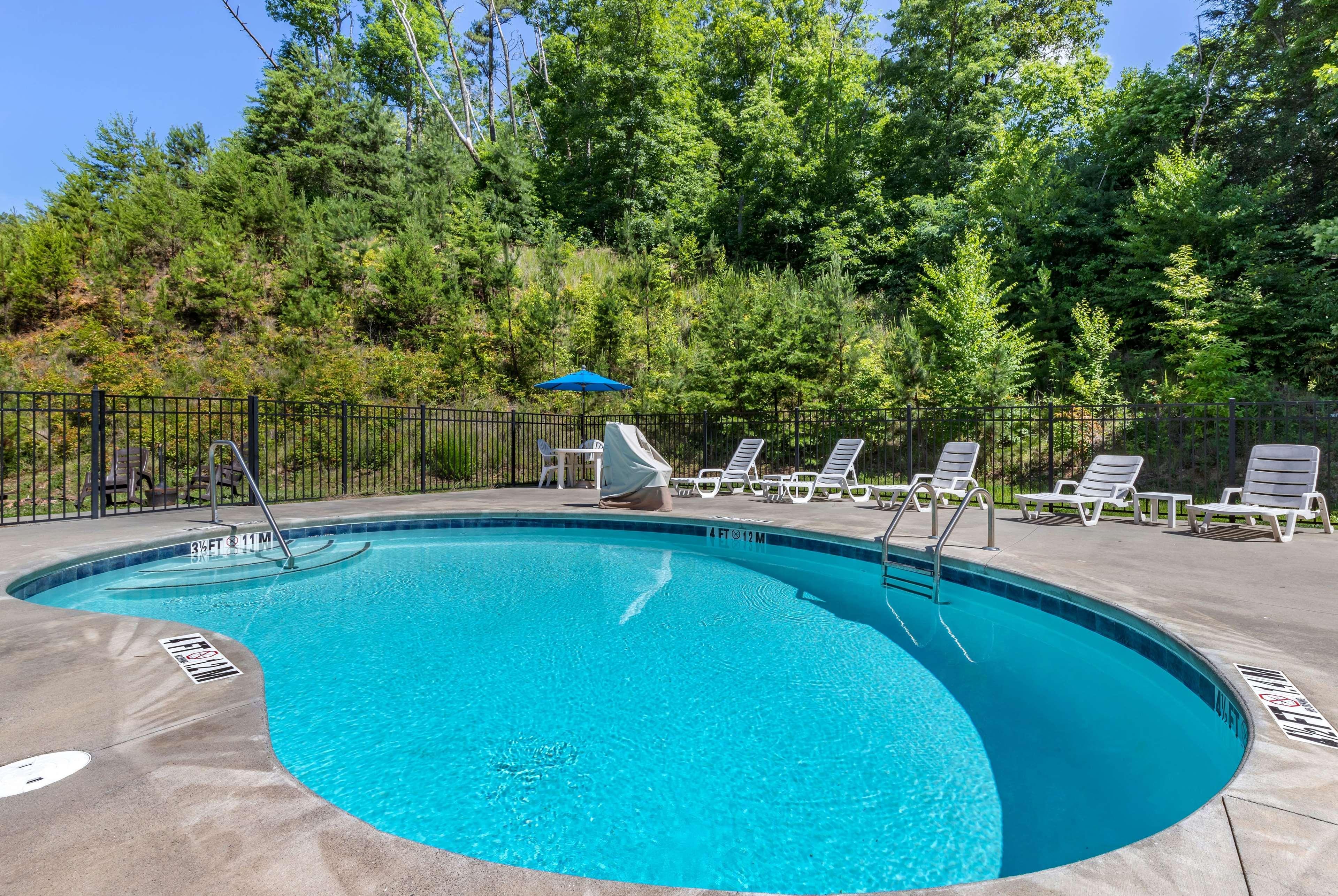 Microtel Inn & Suites Dillsboro/Sylva Bagian luar foto