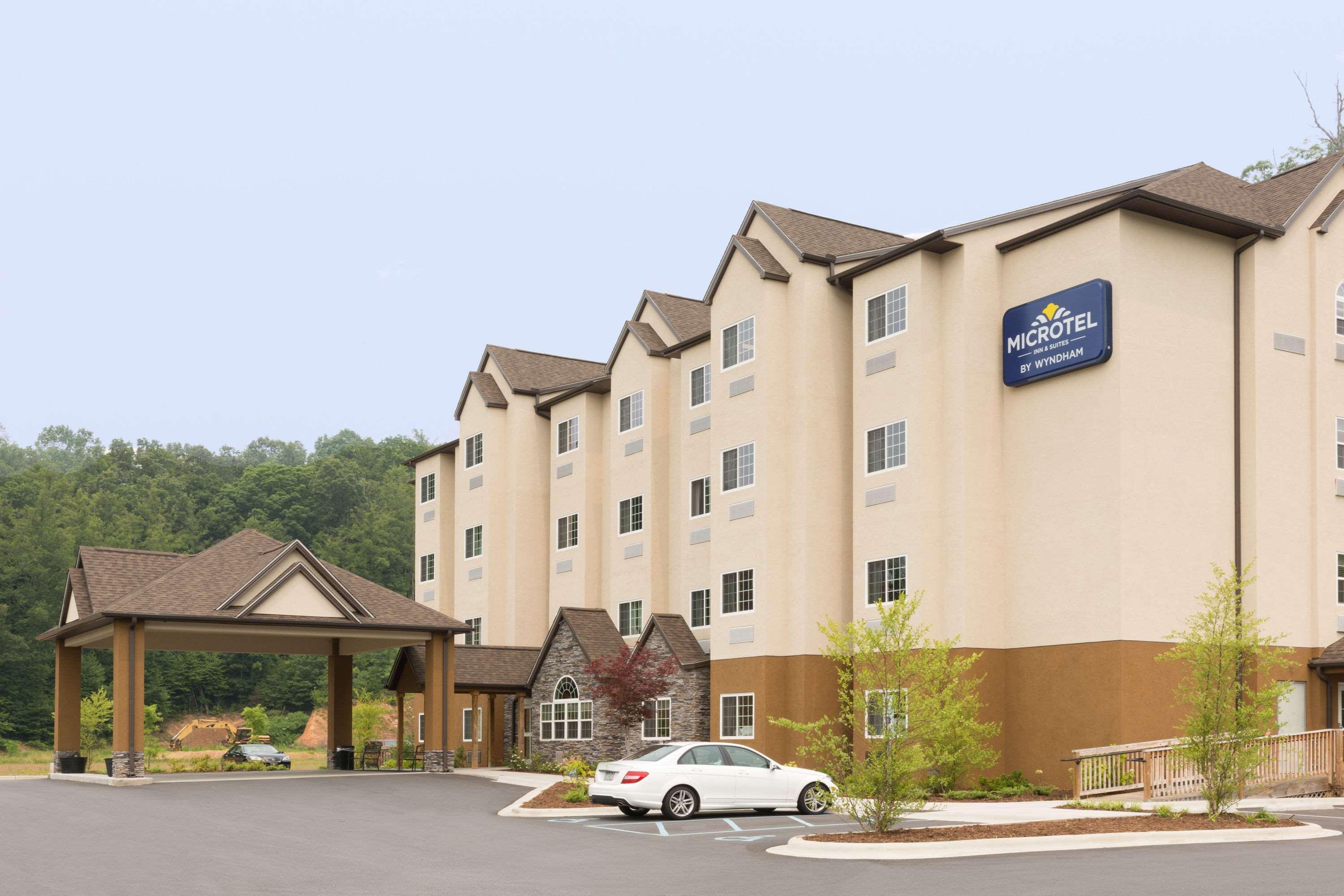 Microtel Inn & Suites Dillsboro/Sylva Bagian luar foto