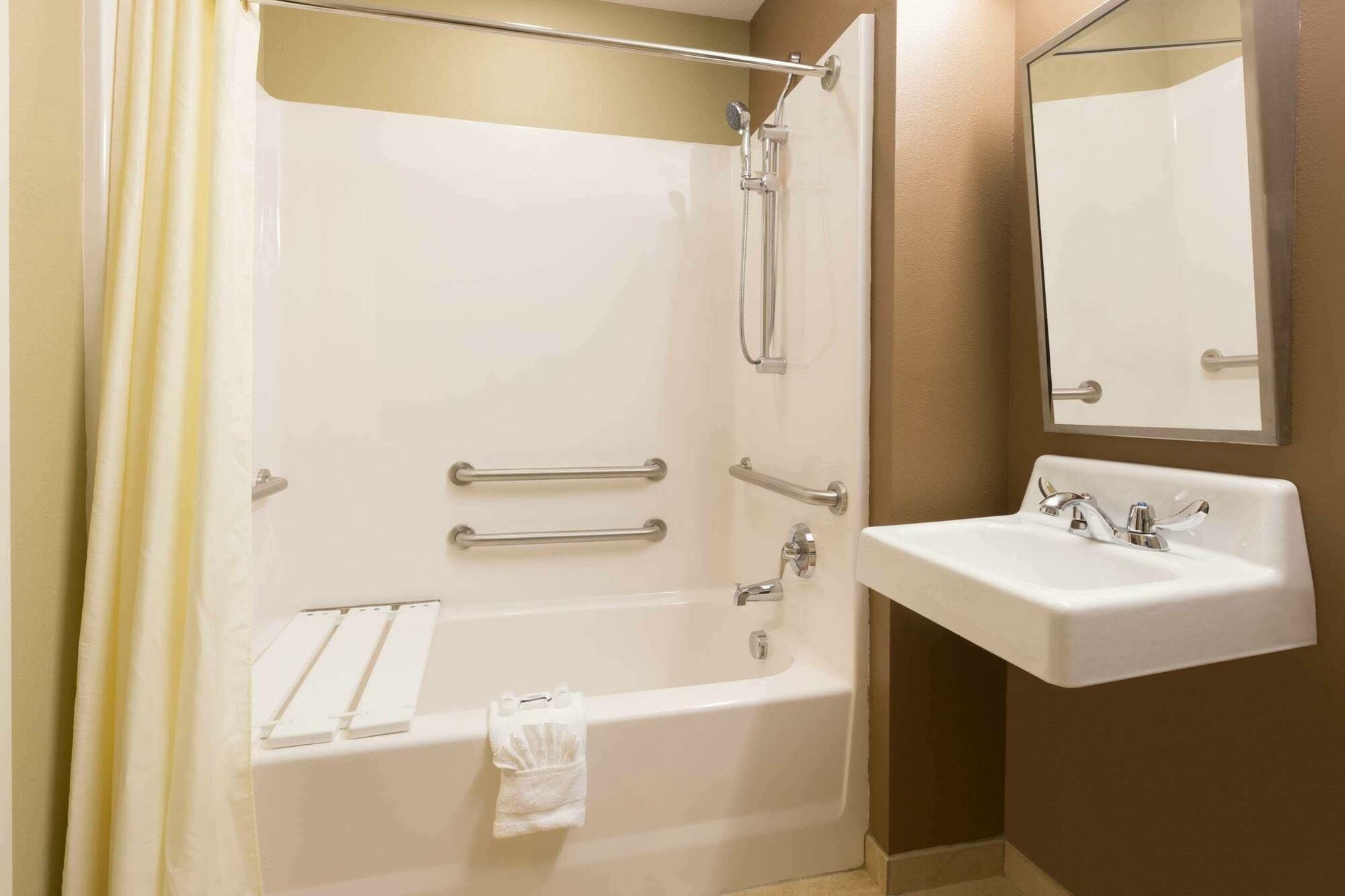 Microtel Inn & Suites Dillsboro/Sylva Bagian luar foto